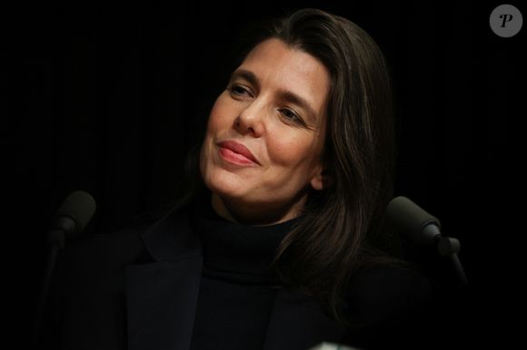 Charlotte Casiraghi pendant un échange avec ses lecteurs sur son livre "La Fêlure" à la Station Ausone - Librairie Mollat de Bordeaux, France, le 20 février 2026. © Jean-Marc Lhomer/Bestimage
