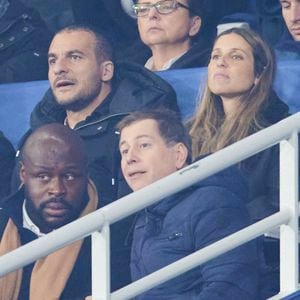 Amir et sa femme Lital - Célébrités assistent au match de Ligue des Nations entre la France et l' Israël (0-0) au Stade de France à Saint-Denis le 14 novembre 2024. © Cyril Moreau/Bestimage