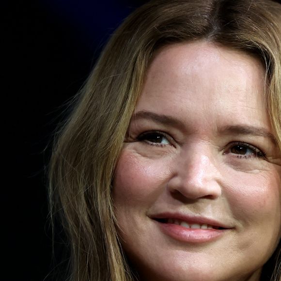 L’actrice reconnaît avoir parfois gardé le silence dans des situations similaires.

Virginie Efira lors d'une conversation avec V.Efira et C.Mastroianni dans le cadre de la 22ème édition du Festival International du Film de Marrakech, Maroc, le 30 novembre 2025. © Dominique Jacovides/Bestimage