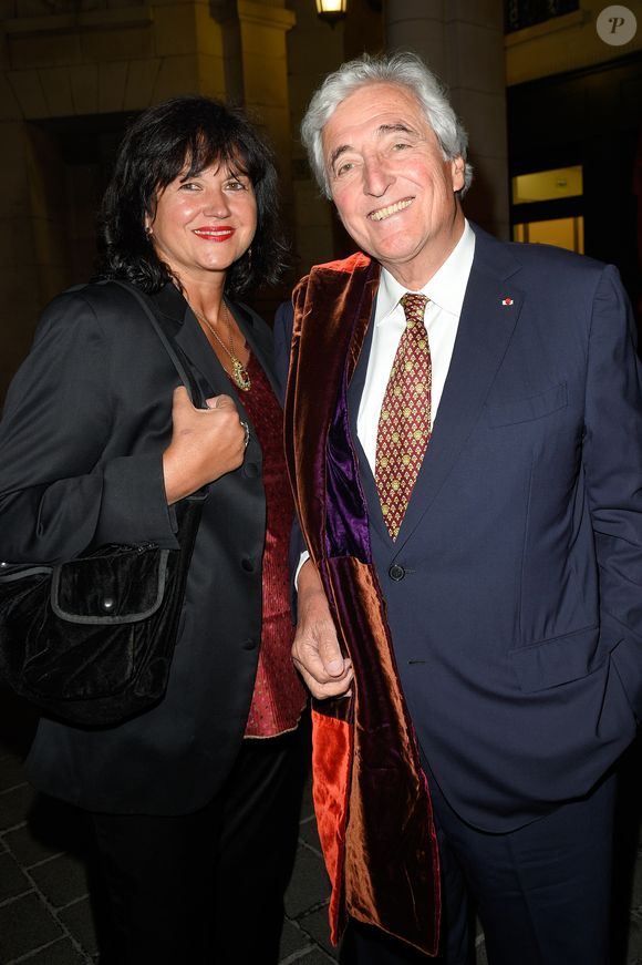 Jean-Loup Dabadie avec sa femme Véronique Bachet à la générale de la pièce "La Vraie Vie" au théâtre Edouard 7 à Paris, le 18 septembre 2017.
© Guirec Coadic/Bestimage