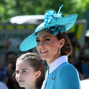 Charlotte et Kate Middleton sont pareilles

La princesse Charlotte de Galles, Catherine (Kate) Middleton, princesse de Galles, - Les membres de la famille royale britannique lors de la cérémonie Trooping the Colour à Londres. 
© Goff Inf / Bestimage