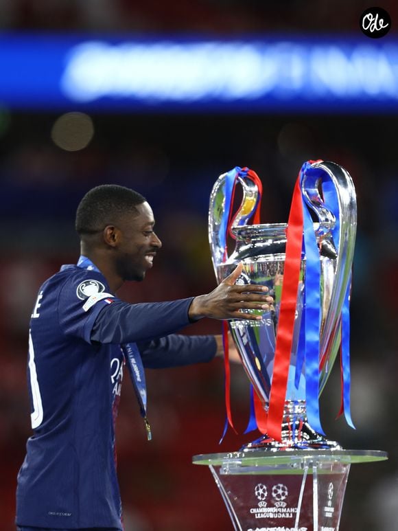 Après avoir disputé la finale de la Ligue des champions fin mai, il s'apprête en effet à affronter la Norvège ce vendredi soir lors du Mondial 2026.

30 mai 2026, Budapest, Hongrie : Ousmane Dembélé du PSG célèbre sa victoire en finale de l'UEFA Champions League 2025/26 contre Arsenal FC à la Puskas Arena de Budapest, en Hongrie. Le PSG a remporté sa deuxième finale consécutive 4:3 aux tirs au but après un match 1:1. (Image : © Mickael Chavet/ZUMA Press Wire)