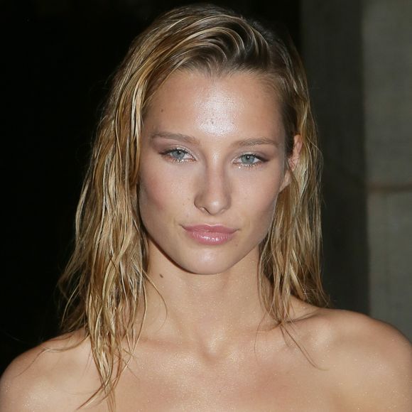 Ilona Smet - Arrivées à la soirée L'Oréal Paris X Balmain à l'école Nationale de Médecine à Paris. Le 28 septembre 2017
© CVS-Veeren / Bestimage