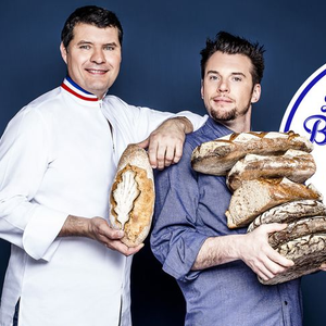 Il a notamment présenté ce rendez-vous quotidien aux côtés de Norbert Tarayre durant plusieurs années

Norbert Tarayre et Bruno Cormerais jurés de "La Meilleure Boulangerie de France"
Crédit : Stéphane Grangier/M6