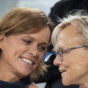 Cela fera 20 ans l'an prochain que Muriel Robin et Anne Le Nen sont en couple...

Muriel Robin et sa femme Anne Le Nen dans les tribunes lors des Internationaux de France de Tennis de Roland Garros 2025, à Paris, France © Jacovides-Moreau/Bestimage
