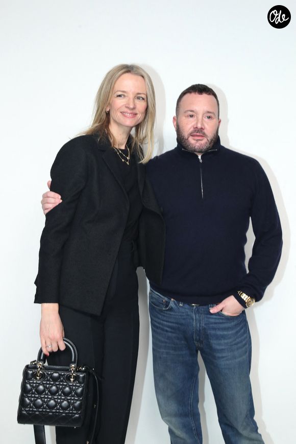 Delphine Arnault et Kim Jones posent pour le Greeting à la suite du défilé Dior Homme à l'École-Militaire lors de la semaine de la mode masculine automne/hiver 2025-2026 à Paris, France, le 24 Janvier 2025. © Bertrand Rindoff/Bestimage