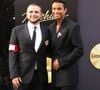Sur le papier, le film est un pur produit du clan. Pourtant, cette vitrine d'unité familiale se fissure. Plusieurs membres essentiels manquent à l'appel...

Prince Jackson, Jaafar Jackson à l'extérieur de la première de "Michael" au Dolby Theatre à Hollywood.

©BestImage