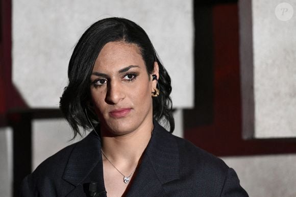 Depuis, Imane Khelif a pris la parole pour rétablir la vérité. C’est via sa page Facebook qu’elle a pu annoncer qu’elle ne mettait pas un terme à sa carrière sportive.

La boxeuse algérienne Imane Khelif, médaillée d'or aux Jeux Olympiques de Paris 2024, assiste à l'émission de télévision italienne " Lo stato delle Cose " (littéralement " l'état des choses ") à Rome, Italie, le 11 novembre 2024. Photo by Maria Laura Antonelli/Avalon/ABACAPRESS.COM