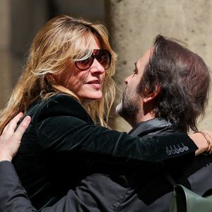 Sarah Poniatowski (Lavoine) -  Arrivées aux obsèques du prince Jean-Stanislas Poniatowski en l'Eglise polonaise à Paris, France, le 29 avril 2024. © Jacovides-Moreau/Bestimage