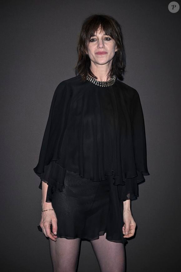 Charlotte Gainsbourg - Photocall du dîner "Women In Motion, Kering", Place de la Castre lors du 78ème Festival International du Film de Cannes le 18 mai 2025. © Olivier Borde/Bestimage