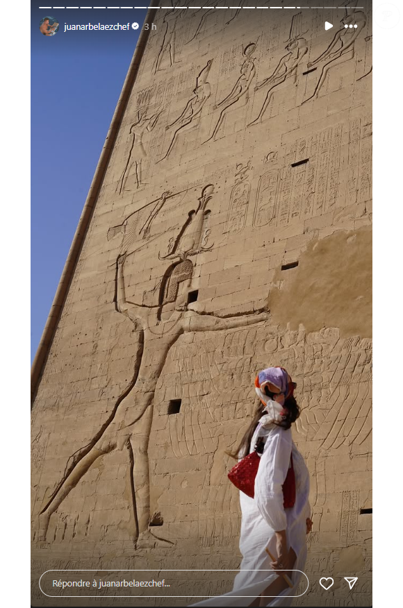 Juan Arbelaez et sa compagne Cassandre (enceinte) en voyage en Egypte.