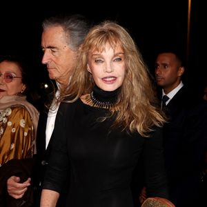 Arielle Dombasle et Bernard-Henri Lévy (BHL) - Dîner d'Etat offert par sa Majesté le roi Mohammed VI du Maroc en l'honneur du Président de la République Emmanuel Macron et de la première dame Brigitte Macron au Palais Royal de Rabat au Maroc le 29 Octobre 2024. © Dominique Jacovides/Bestimage