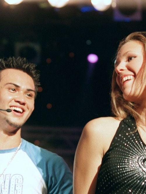 "Il est venu habiter à la maison avec nous" : 20 ans après, Lorie raconte son histoire avec Billy Crawford comme jamais auparavant