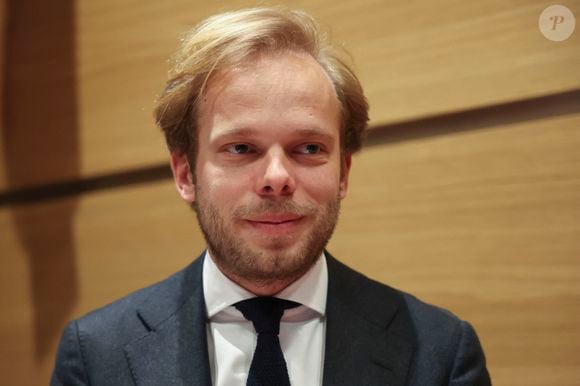 Charles Alloncle assiste à une audition devant la commission d'enquête parlementaire sur la neutralité, le 24 mars 2026. Photo : Michtof / PsnewZ / Bestimage