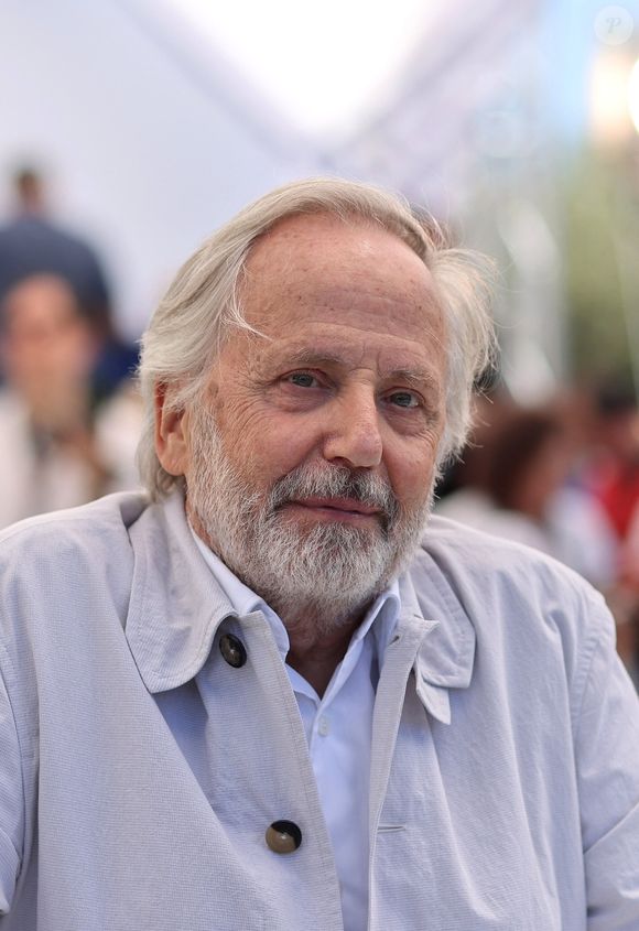 Fabrice Luchini - Photocall du film "Marcello Mio" (Compétition) lors du 77ème Festival International du Film de Cannes (14 - 25 mai 2024), le 22 mai 2024. 
© Jacovides / Moreau / Bestimage