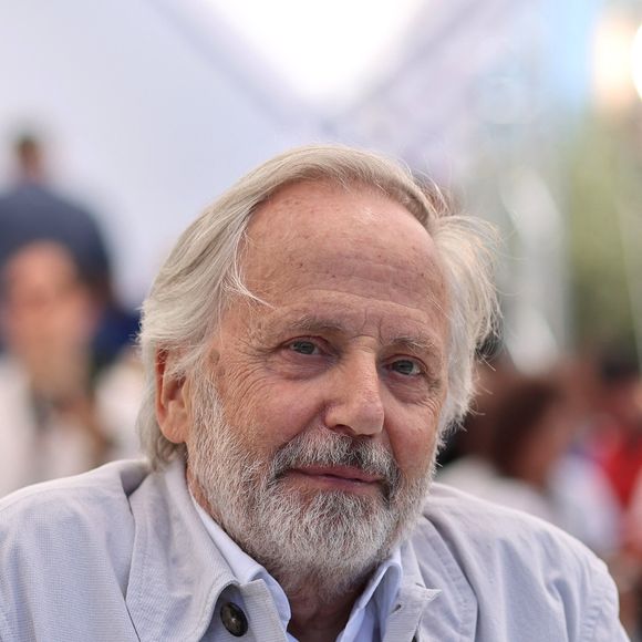 Fabrice Luchini - Photocall du film "Marcello Mio" (Compétition) lors du 77ème Festival International du Film de Cannes (14 - 25 mai 2024), le 22 mai 2024. 
© Jacovides / Moreau / Bestimage
