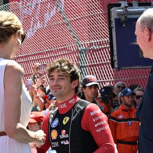 Des complications financières l'ont notamment mené jusqu'au Prince Albert.

Le prince Albert II de Monaco et la princesse Charlène de Monaco, Charles Leclerc - Formula 1 Louis Vuitton Grand Prix de Monaco 2026 le 7 juin 2026. © Bruno Bebert/Bestimage