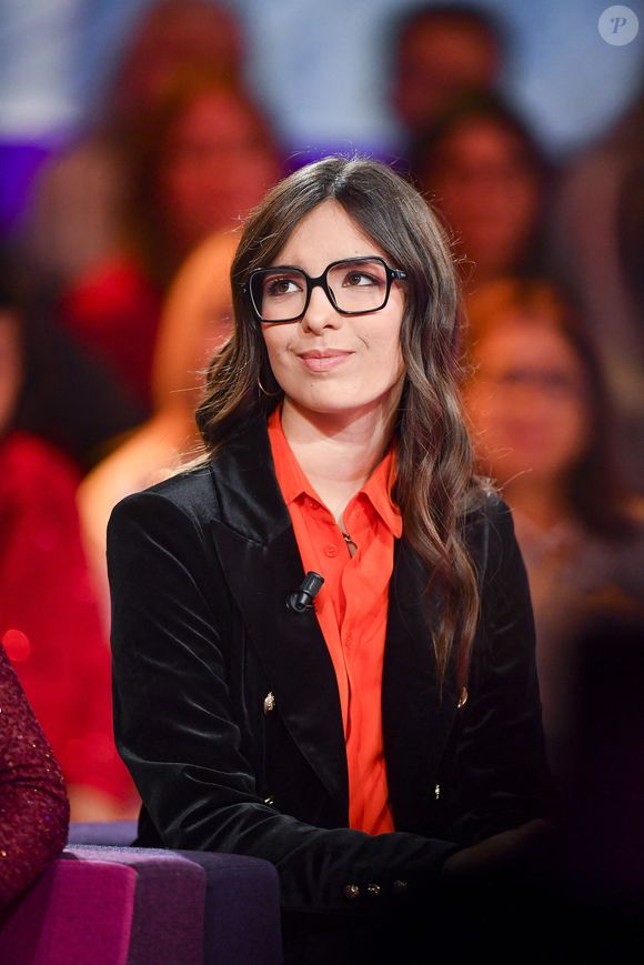 Exclusif - Djénaé Nollet lors de l'enregistrement de l'émission "Famille je vous aime" présentée par M.Drucker et qui sera diffusée le 29 décembre sur France 3, au studio Rive gauche, à Paris, France, le 2 décembre 2025. © Gaffiot-Perusseau/Bestimage