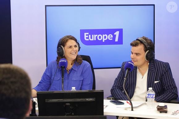 En plus de son rôle sur CNEWS, Gauthier Le Bret poursuit ses interventions sur Europe 1, où il participe quotidiennement à "On marche sur la tête" avec Cyril Hanouna. 

Exclusif - Valerie Benaim, Gauthier Le Bret, Yann Moix, sur le plateau de l’émission « On Marche Sur La Tête » présentée pa C.Hanouna dans les studios d’ Europe 1 à Paris, France, le 27 juin 2024. © Jack Tribeca / Bestimage