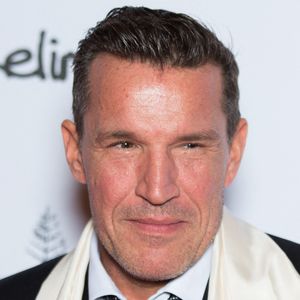 Benjamin Castaldi participe à la séance photo organisée dans le cadre du Global Gift Gala 2021 à l'hôtel Four Seasons George V, le 30 octobre 2021 à Paris, en France. Photo de Nasser Berzane/ABACAPRESS.COM