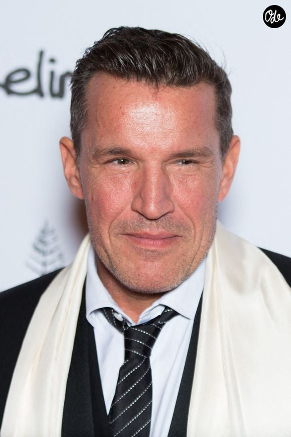 Benjamin Castaldi participe à la séance photo organisée dans le cadre du Global Gift Gala 2021 à l'hôtel Four Seasons George V, le 30 octobre 2021 à Paris, en France. Photo de Nasser Berzane/ABACAPRESS.COM