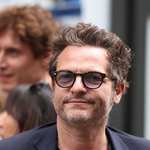 Matthieu Chedid lors des obsèques à l'église Saint Roch à Paris, France, le 24 juillet 2023, de la chanteuse et actrice d'origine britannique Jane Birkin, décédée le 16 juillet 2023 à Paris à l'âge de 76 ans. Photo par Nasser Berzane/ABACAPRESS.COM