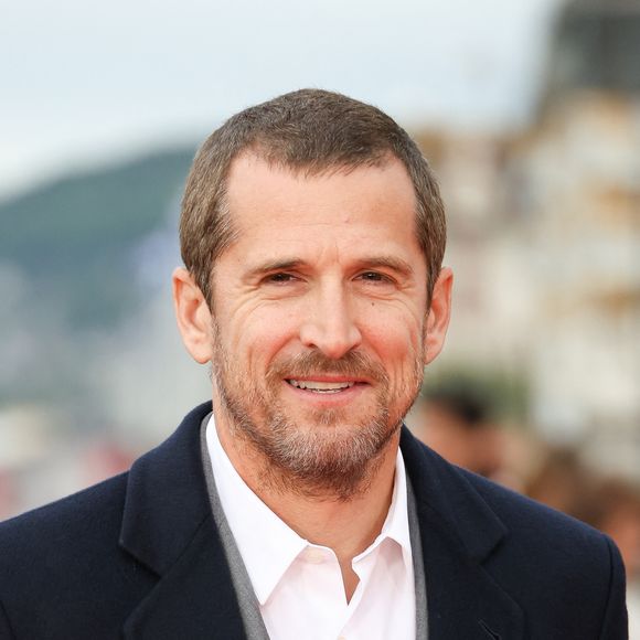 Le 10 avril 2026, Guillaume Canet a franchi le cap des 53 ans. Pour l'occasion, le réalisateur a délaissé Paris pour s'offrir une parenthèse en bord de mer. 

Guillaume Canet sur le tapis rouge de la cérémonie de clôture du 38ème festival du film de Cabourg, France.

© Coadic Guirec/Bestimage