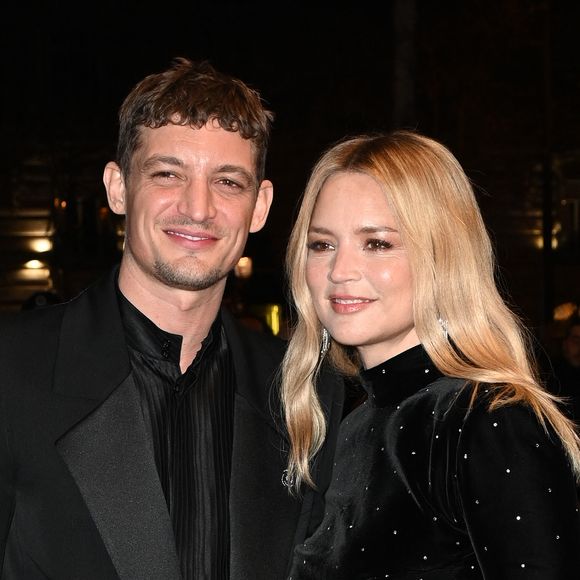 Niels Schneider et sa compagne Virginie Efira                                    - Photocall au Fouquet's après la 48ème cérémonie des César à Paris © Coadic Guirec / Bestimage