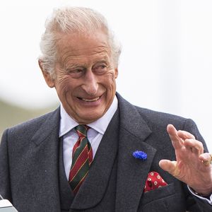 Le roi Charles III d'Angleterre lors d'une visite à Thurso en juillet 2025. © Julien Burton / Bestimage