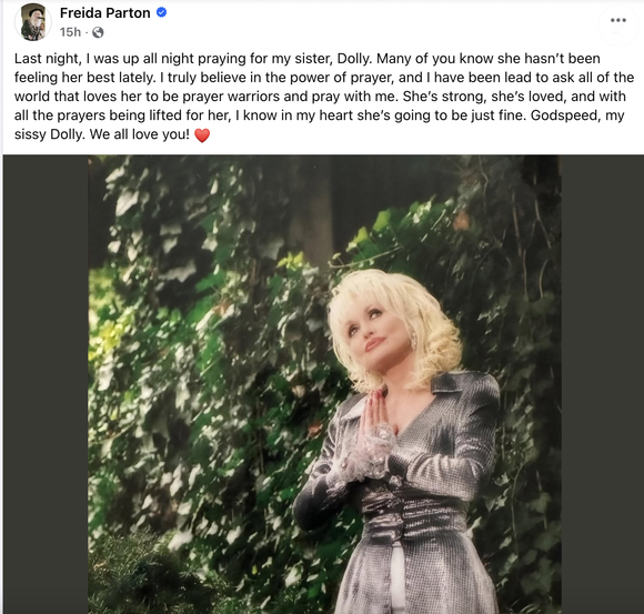 Message de la soeur de Dolly Parton, Freida, appelant les fans à prier pour elle.