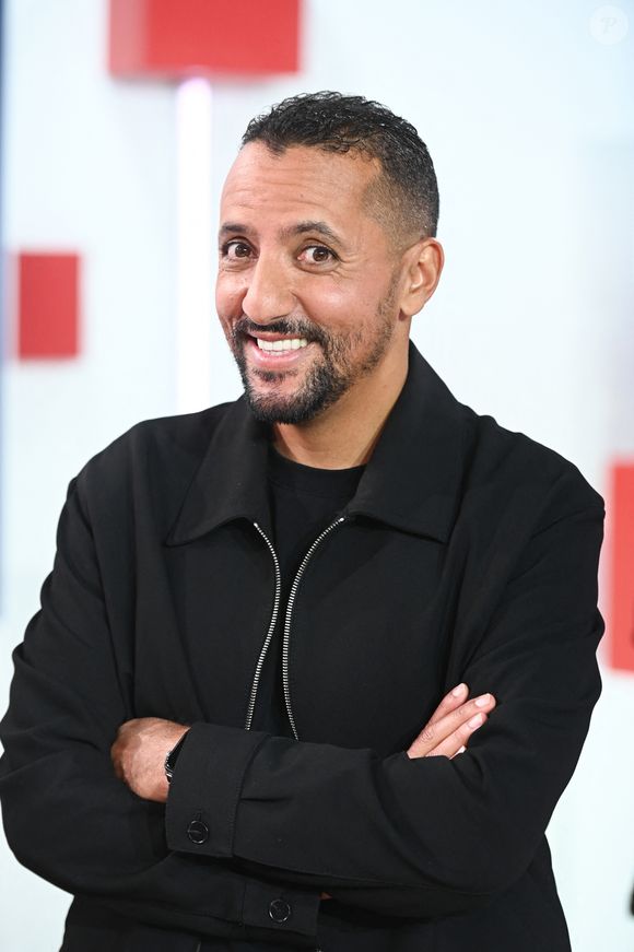 Exclusif - Majid Berhila lors de l'enregistrement de l'émission "Vivement dimanche" à Paris, France, le 9 septembre 2025 et diffusée le 2 novembre 2025 sur France 3. © Guillaume Gaffiot/Bestimage