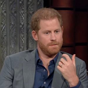 Le prince Harry n'a pas mâché ses mots.

Le prince Harry donne une interview sur le plateau de Stephen Colbert à propos de la vie après la mort. Photo par JLPPA / Bestimage