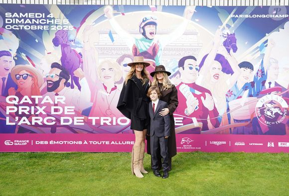 Sophie Thalmann-Soumillon, Charlie Soumillon, Robin Soumillon - 104ème édition du Qatar Prix de l’Arc de Triomphe à l'hippodrome Paris Longchamp le 5 octobre 2025. © Anne-Sophie Guebey/Bestimage