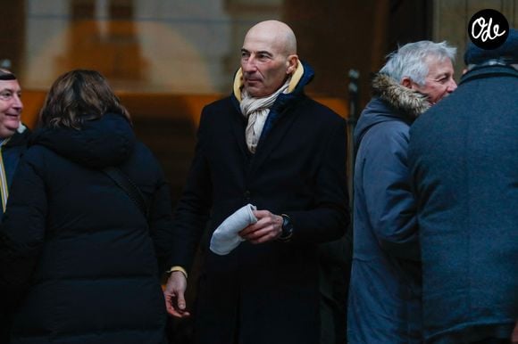 L’imitateur souhaite désormais se consacrer à la préparation de son nouveau spectacle.

Nicolas Canteloup à la sortie des obsèques de Jean-Luc Petitrenaud en l'église Saint-Pierre-du-Gros-Caillou à Paris, France, le 17 janvier 2025. © Christophe Clovis/Bestimage