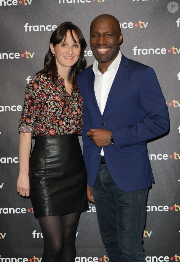 Anicet Mdiba qui nous vient tout droit de "Télématin", 

Mathilde Terrier, Anicet Mbida - Photocall à l'occasion des 40 ans de l'émission "Télématin" au siège de France Télévisions à Paris le 6 février 2025. Rendez-vous quotidien de partage, de proximité, d'information et de convivialité, Télématin accompagne les Français chaque matin depuis 40 ans. En rassemblant toutes les générations autour de cette matinale, l'émission a su rester un pilier de la télévision française. © Coadic Guirec/Bestimage