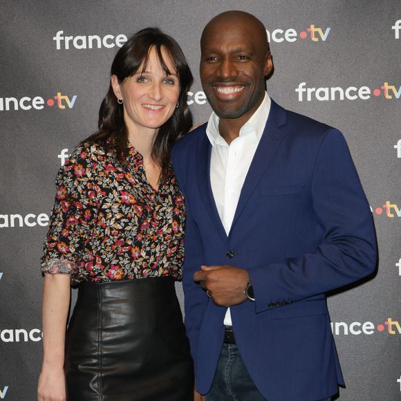 Anicet Mdiba qui nous vient tout droit de "Télématin", 

Mathilde Terrier, Anicet Mbida - Photocall à l'occasion des 40 ans de l'émission "Télématin" au siège de France Télévisions à Paris le 6 février 2025. Rendez-vous quotidien de partage, de proximité, d'information et de convivialité, Télématin accompagne les Français chaque matin depuis 40 ans. En rassemblant toutes les générations autour de cette matinale, l'émission a su rester un pilier de la télévision française. © Coadic Guirec/Bestimage