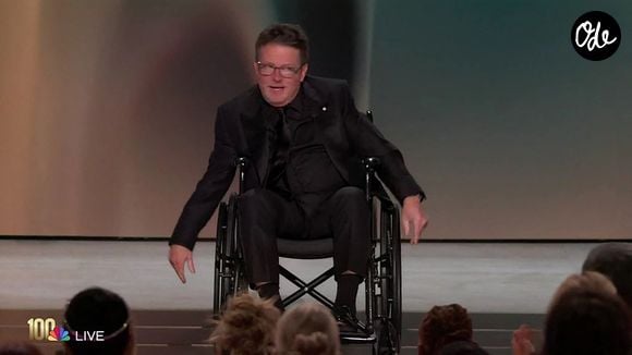 Le comédien est atteint de la maladie de Parkinson

Los Angeles - Michael J. Fox a reçu deux ovations debout lors d'un discours émouvant aux Emmy Awards 2026 le lundi 14 septembre 2026.
Crédit : NBC / Backgrid UK via Bestimage
