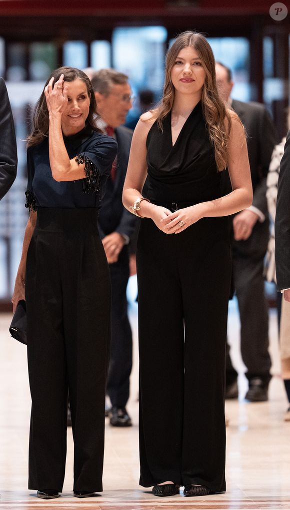 Le roi Felipe VI, la reine Letizia, la princesse héritière Leonor et la princesse Sofia assistent au concert de clôture de la 33ème Semaine musicale à Oviedo. Photo by LALO YASKY / BESTIMAGE