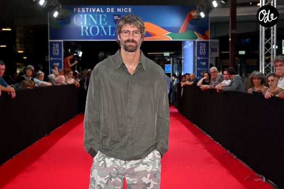 Tom Leeb - Photocall lors de la 8ème édition du Festival Cinéroman à Nice le 1er octobre 2026 © Bruno Bebert / Dominique Jacovides / Bestimage