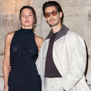 Natasha Andrews, Pierre Niney - Photocall du Défilé de mode Jacquemus Collection Hommes Automne Hiver Printemps-Été dans le cadre de la Fashion Week de Paris, France, le 25 janvier 2026.
 
© Olivier Borde / Bestimage