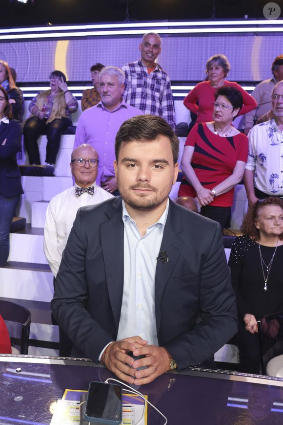 Exclusif - Gauthier Le Bret sur le plateau de l’enregistrement de l’émission « Face à Hanouna » présentée par C.Hanouna et diffusée sur C8 le 12 octobre 2024, à Paris, France, le 10 octobre 2024. © Jack Tribeca / Bestimage