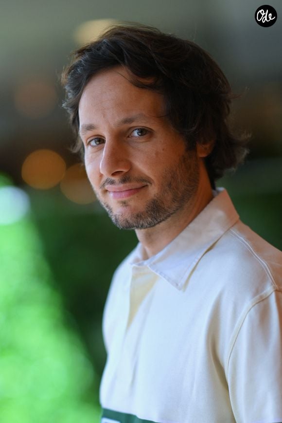 Vianney a passé de longs mois à bâtir son studio d'enregistrement en bois.

Vianney à Roland-Garros 2026, le 28 mai 2026 à Paris. Photo de Franck Castel/ABACAPRESS.COM