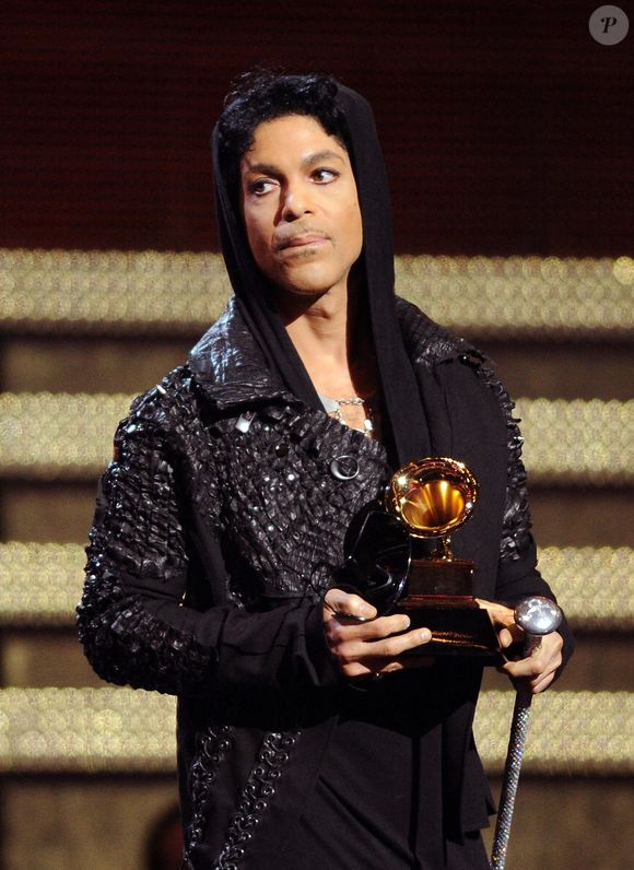 Prince parle sur scène lors de la 55e édition des Grammy Awards au Staples Center, à Los Angeles, CA, USA, le 10 février 2013. Photo par Frank Micelotta/PictureGroup/ABACAPRESS.COM