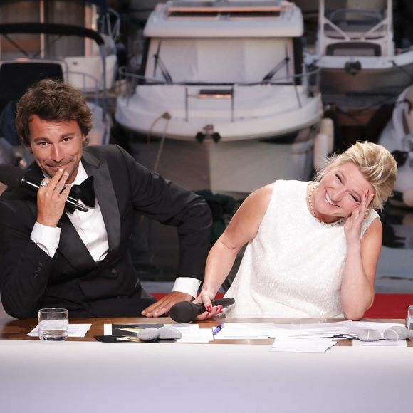 C à vous a connu ces derniers mois de grands changements. 

Bertrand Chameroy, Anne-Elisabeth Lemoine, sur le plateau de l'émission "C à vous" lors du Festival International du Film de Cannes, France. © Jack Tribeca/Bestimage