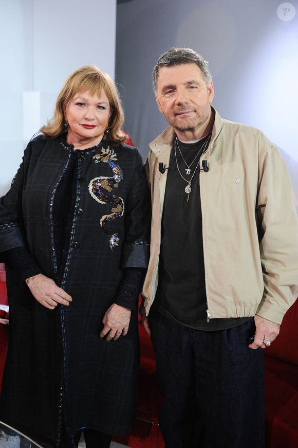 Catherine Jacob et Philippe Lellouche lors de l'enregistrement de l'émission "Vivement dimanche" au studio Rive Gauche, présentée par M.Drucker avec une diffusion sur France 3 le 8 mars 2026, à Paris, France, le 25 février 2026. © Guillaume Gaffiot/Bestimage