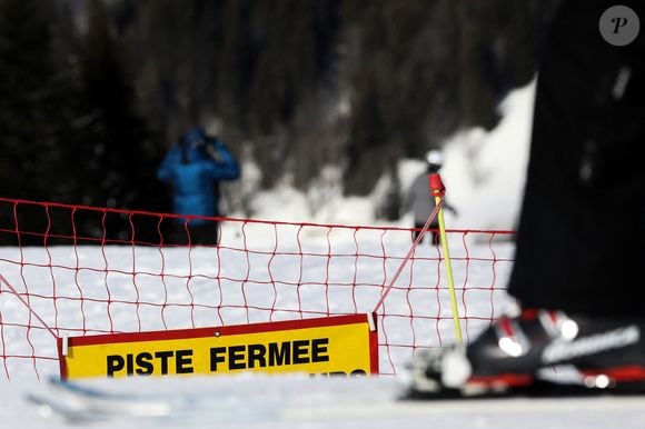 La compétition à laquelle Margot Simond devait participer a été annulée

Illustration de la station de ski "Les Gets" en Haute-Savoie, France, le 16 février 2021. Fermeture des remontées mécaniques pour cause de restrictions sanitaires liées au Covid-19. © Stéphane Lemouton / Bestimage