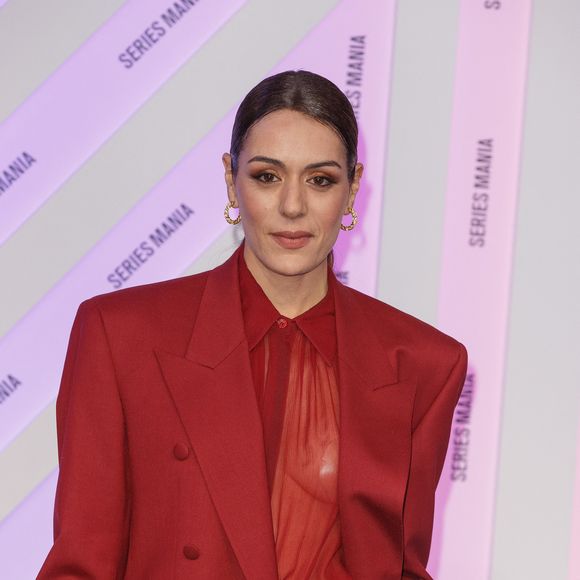 Mais elle a fait une exception au média "Lou" 

Sofia Essaïdi - Festival Séries Mania à Lille le 23 mars 2025. © Stéphane Vansteekiste/Bestimage