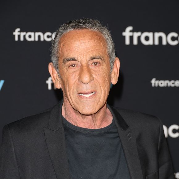 Thierry Ardisson au photocall pour la conférence de presse de rentrée de France TV à la Grande Halle de la Villette à Paris, France, le 11 juillet 2023. © Coadic Guirec/Bestimage