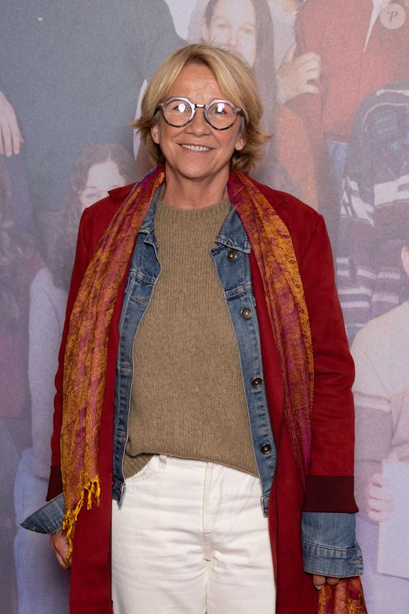 Mais pour Ariane Massenet, travailler à la télévision n'était pas un but et elle a décidé de changer de cap en réalisant son rêve d'enfant : devenir actrice...

Ariane Massenet assiste à l'avant-première du film 'T'as Pas Changé' au Pathé Palace le 04 novembre 2025 à Paris, France. Photo Nasser Berzane/Abaca