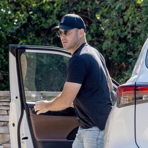 Son ex-compagnon Brian Hickerson était présent sur les lieux avec son frère Zach.

Zach Hickerson a été aperçu le 18 août 2026 après la mort de Hayden Panettiere à Greenville, en Caroline du Sud. Zach se trouvait apparemment dans l’immeuble avec son frère Brian lorsque Hayden, âgée de 36 ans, a été victime d’un arrêt cardiaque et est décédée.

The ImageDirect / Bestimage